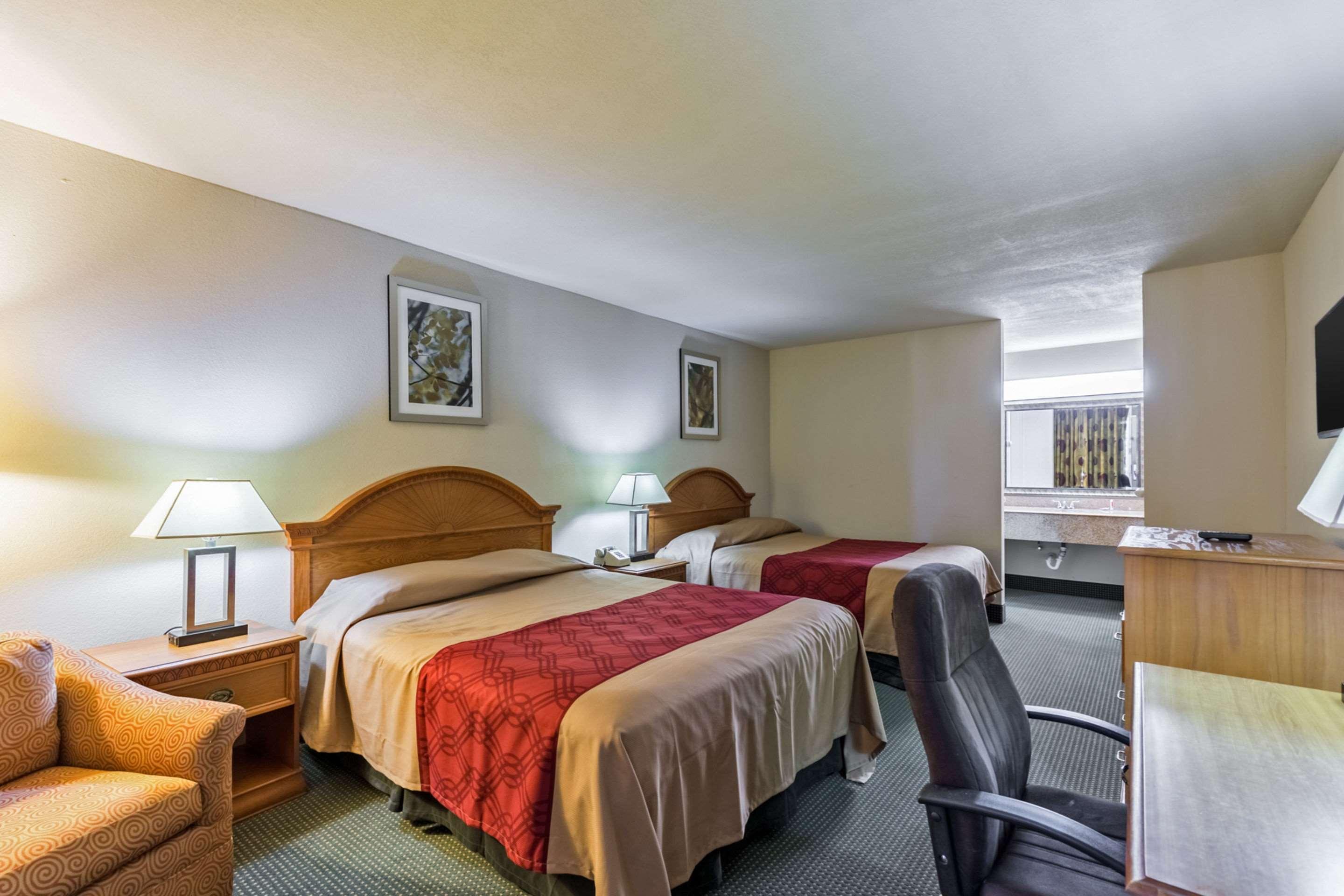 Econo Lodge Baytown Buitenkant foto
